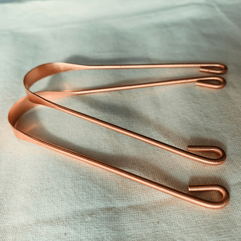 kit com 02 unidades de Raspadores de língua de Cobre.