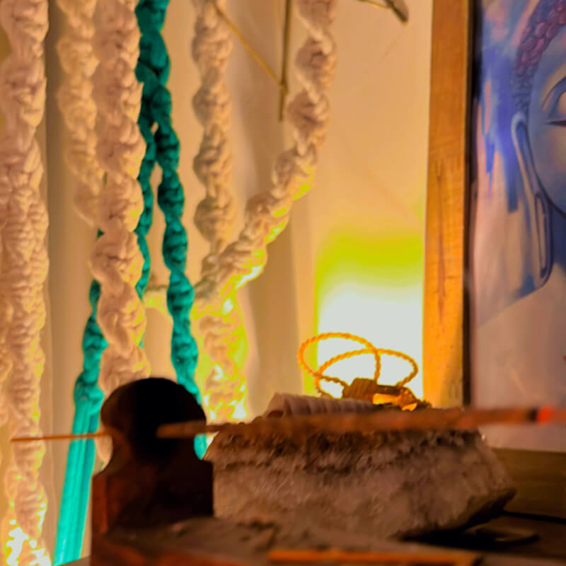 Luminária Pendente de Macramê.